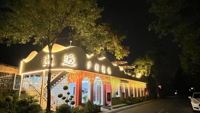 后：成都影视产业正完成一次“全链条”跃迁瓦力游戏试玩外交部点赞的“万剑归宗”背(图5)