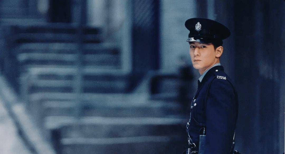 电影转型时期的一个失败品瓦力棋牌游戏尹子维香港(图13)